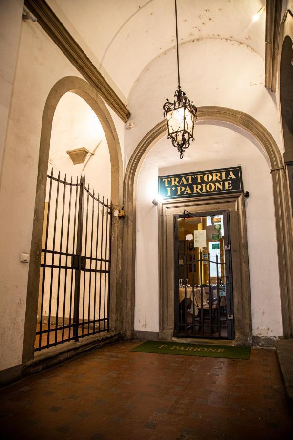 Studio In Tornabuoni Within A Renaissance Building Apartamento