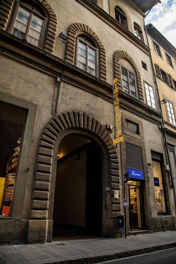 Apartamento Studio In Tornabuoni Within A Renaissance Building *