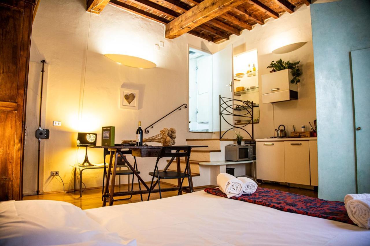 Studio In Tornabuoni Within A Renaissance Building Apartamento *